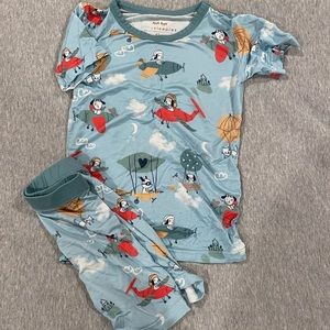 Little sleepies pj set
